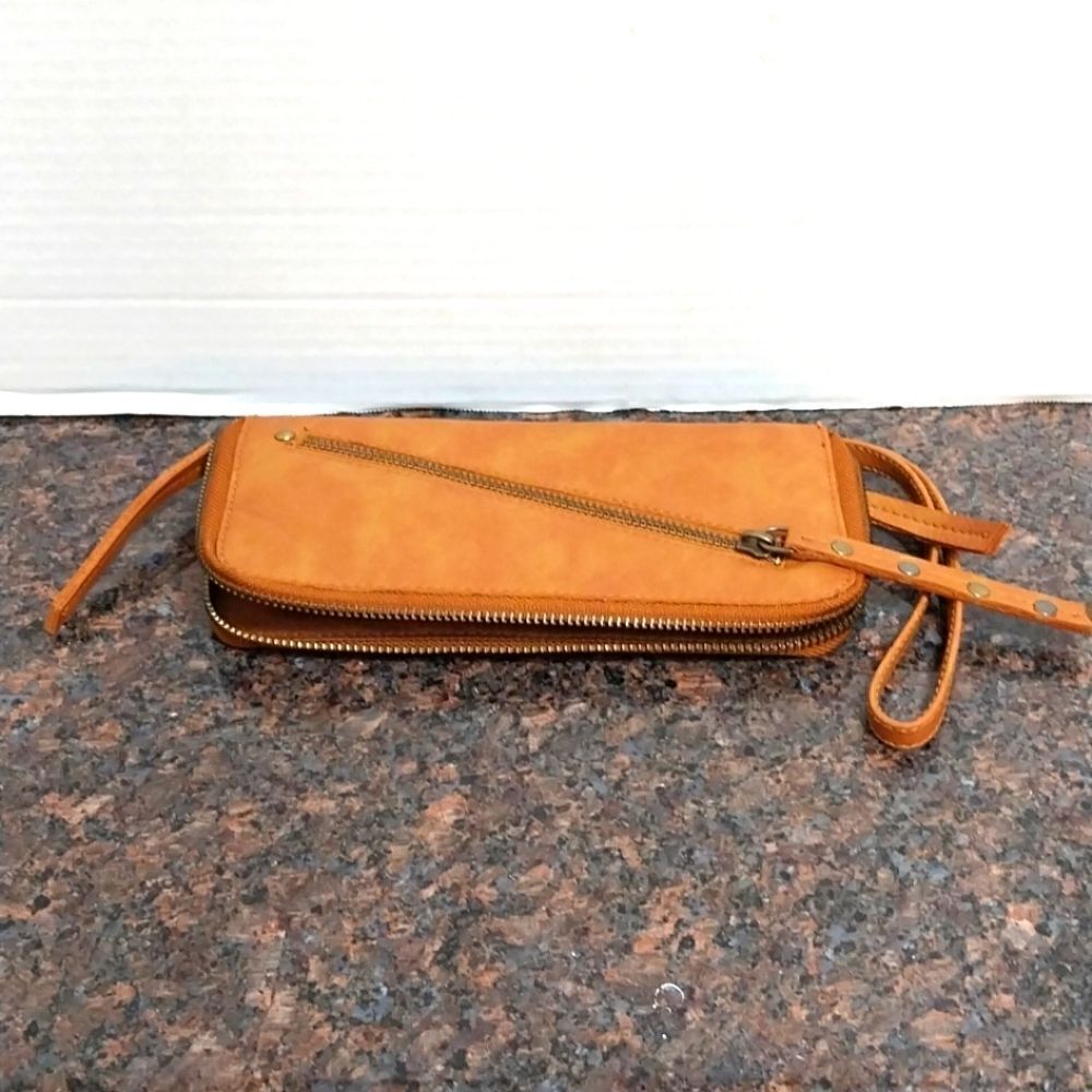 Free People Vegan Wallet...NEW